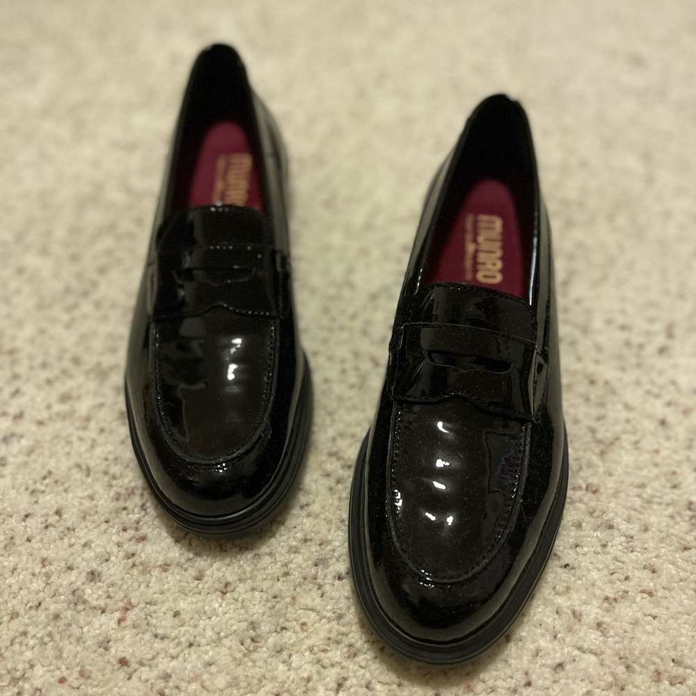Munro Glossy Leather Loafers